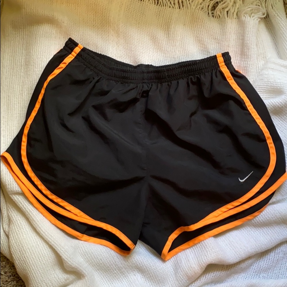Nike shorts - M